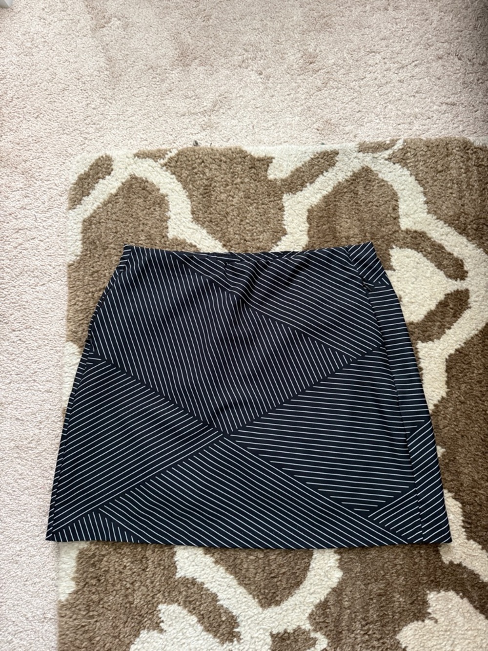 Tail black and White Striped Skort